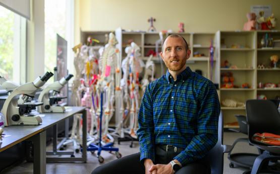  Ian Klein headshot with models 